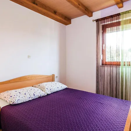 Apartment 1 Bedroom Lovely In *